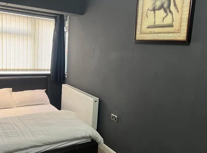 Rooms In Surrey