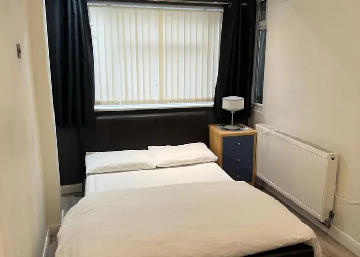 Rooms In Surrey